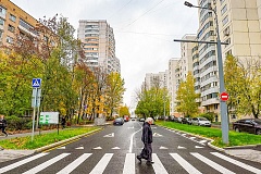 Новый асфальт и разметка: на Тарутинской улице провели масштабное благоустройство